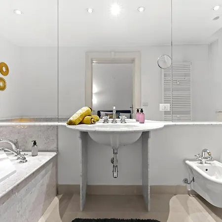 Duomo Center Linate Luxury With Sauna アパート *