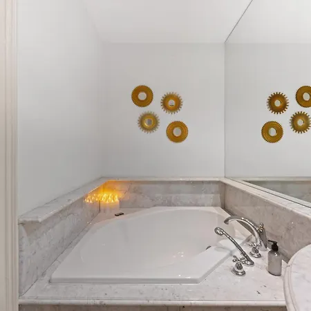 Duomo Center Linate Luxury With Sauna ミラノ